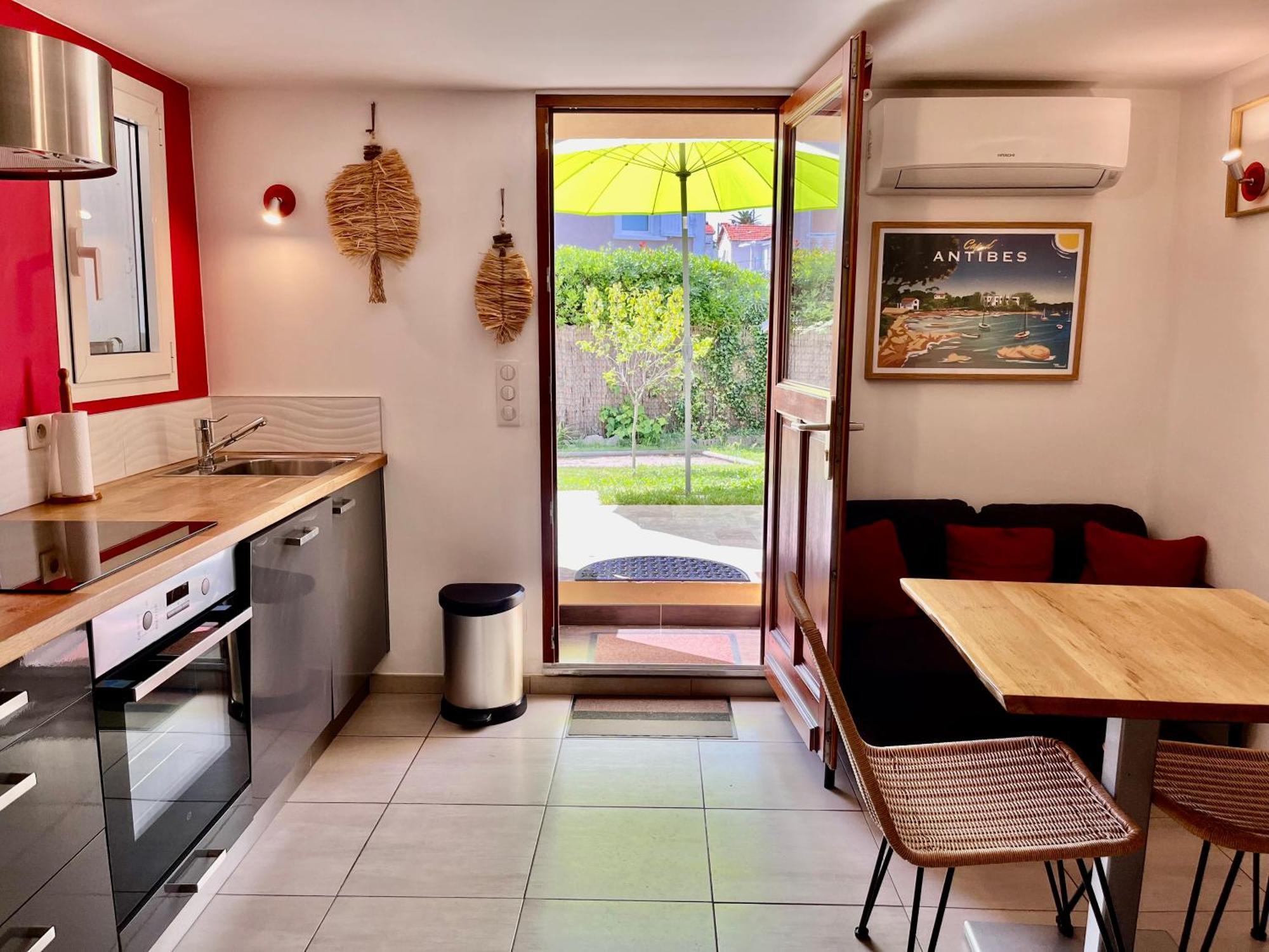 Appartement Deux Pieces Donnant Sur Un Jardin Antibes Exterior foto